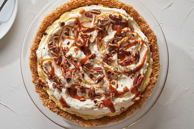No-Bake Banana Caramel Pecan Pie