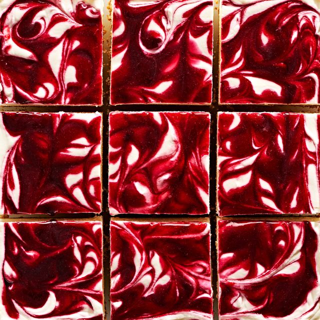 No-Bake Blackberry Cheesecake Bars