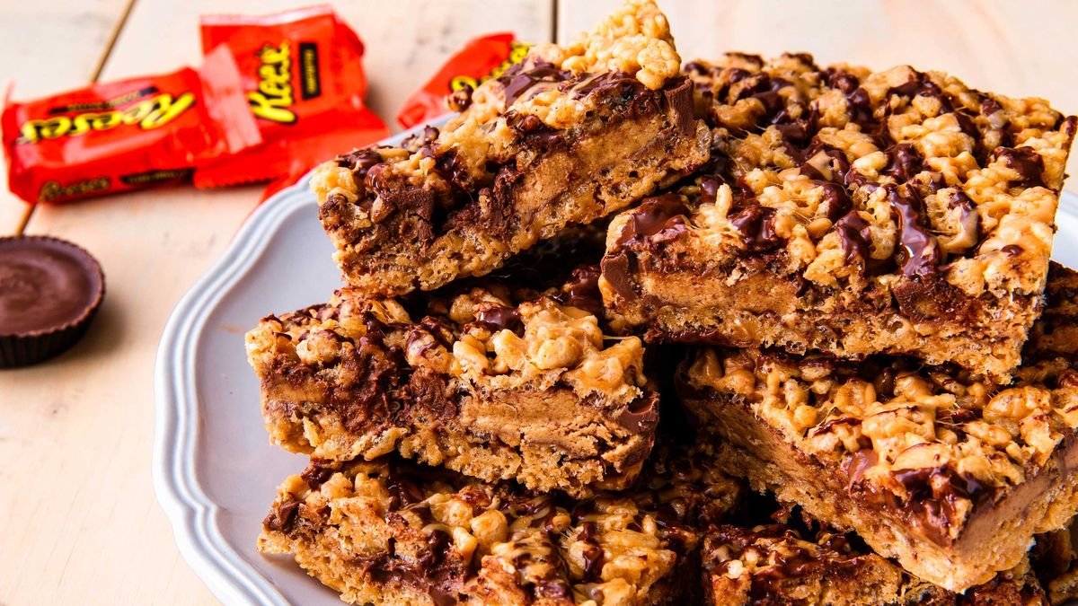 Reese’s Stuffed Rice Krispies Treats